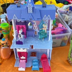 Blue and Pink Dollhouse Playset